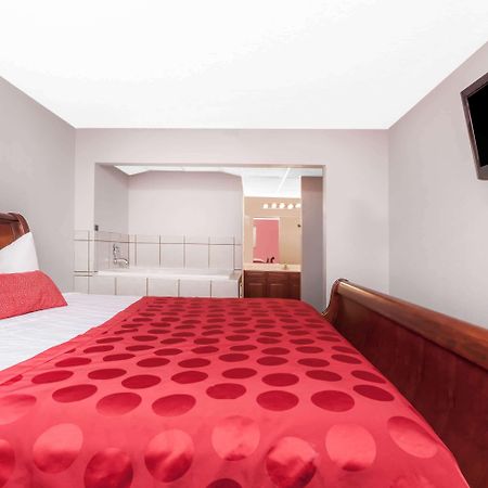 Ramada By Wyndham Henderson/Evansville Buitenkant foto